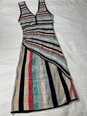 Vintage Sleeveless V-Neck Striped Midi Dress in 90% Cotton